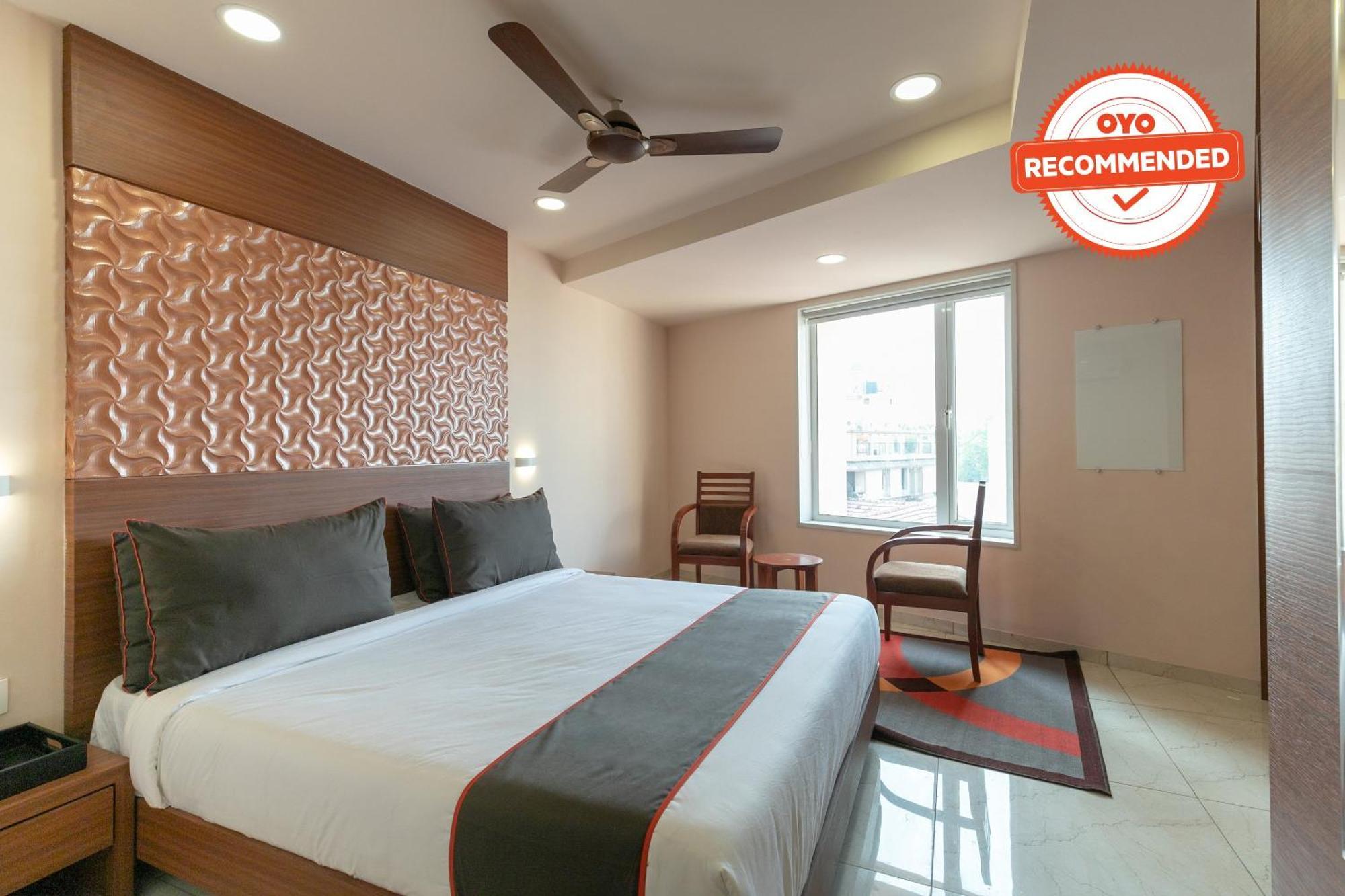 Collection O Simran Raghuveer Para Rajkot Exterior photo