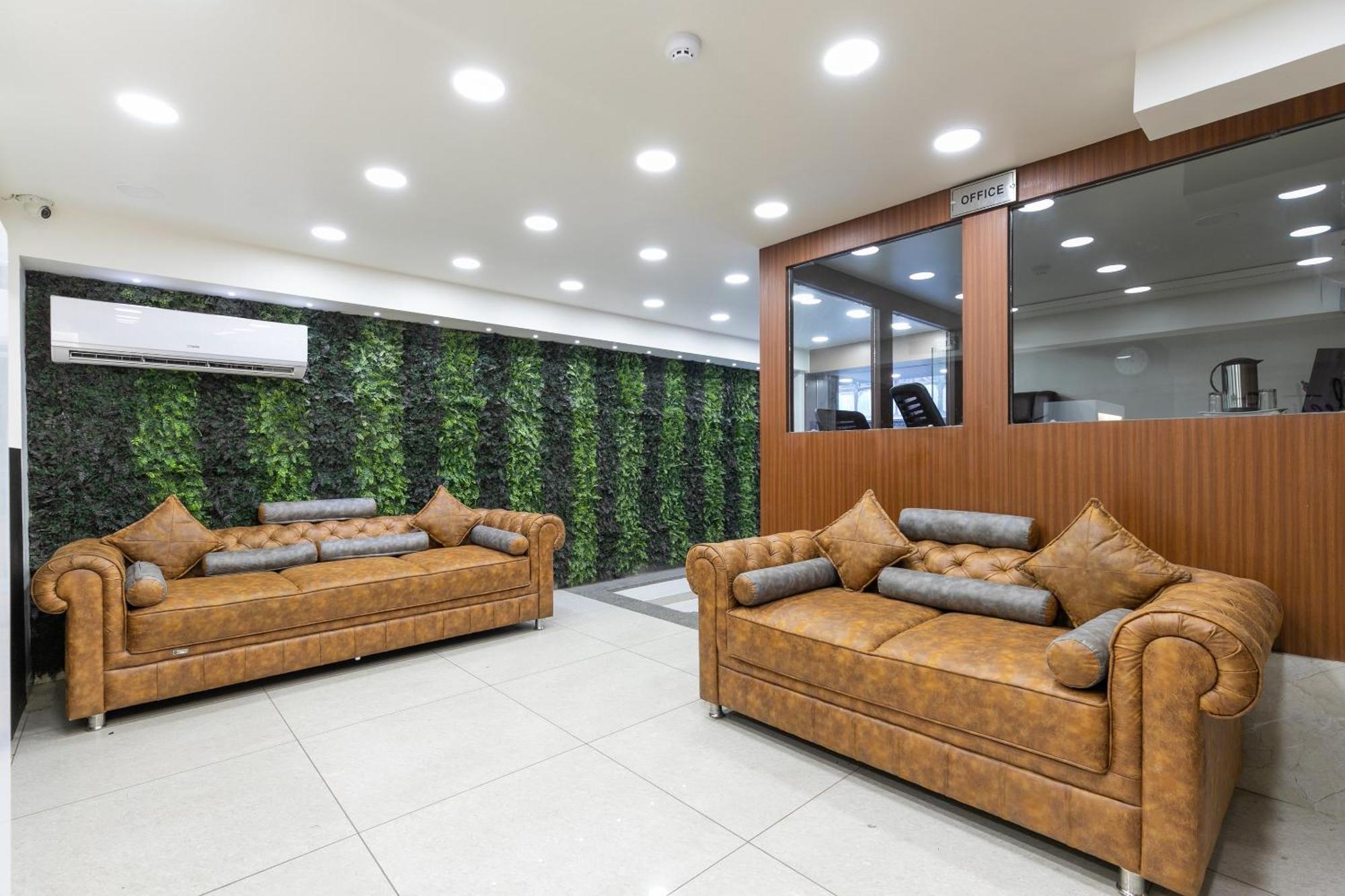 Collection O Simran Raghuveer Para Rajkot Exterior photo
